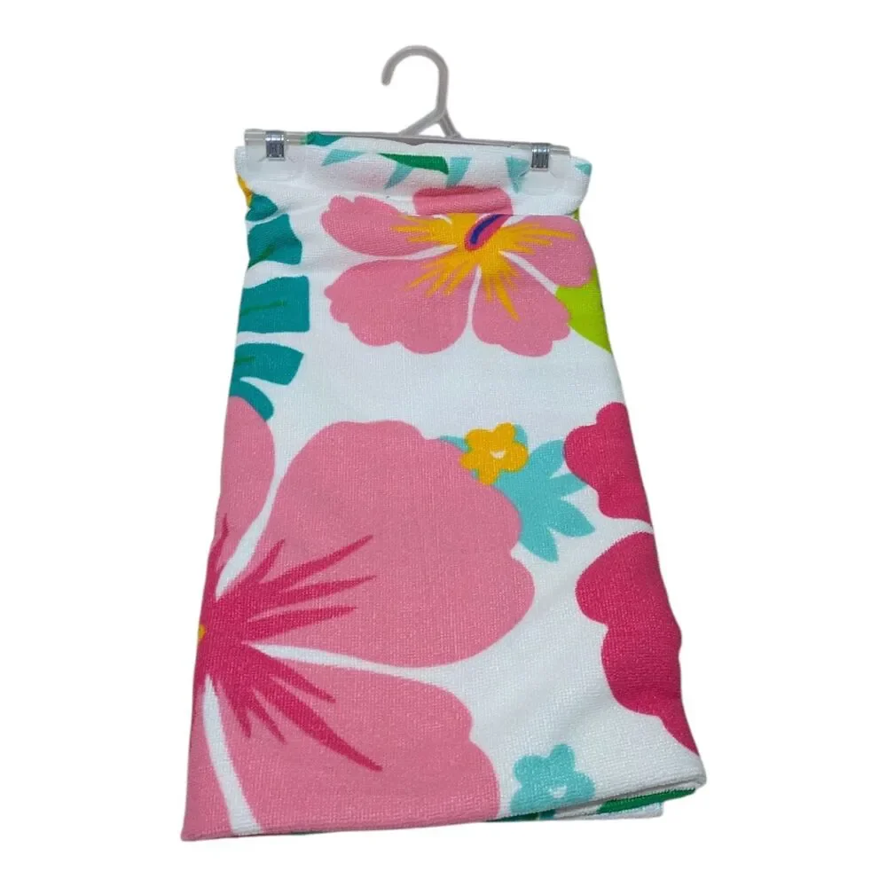 Tropical Floral Beach Towel – Pink & White Hibiscus Design
